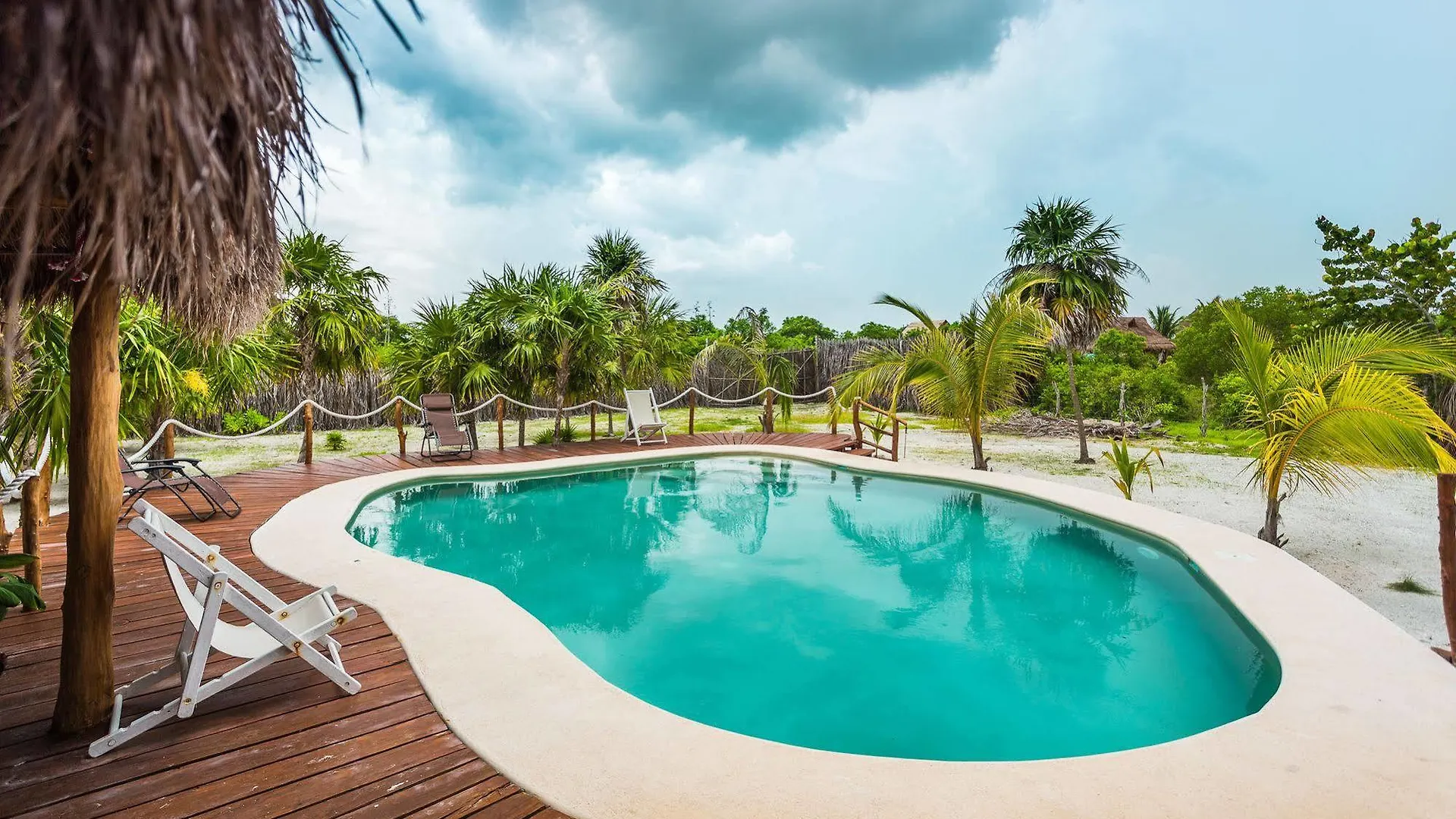 Deluxe Apartments Holbox
