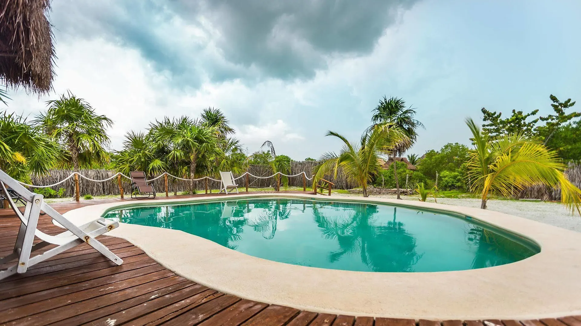 Deluxe Apartments Holbox Szálloda
